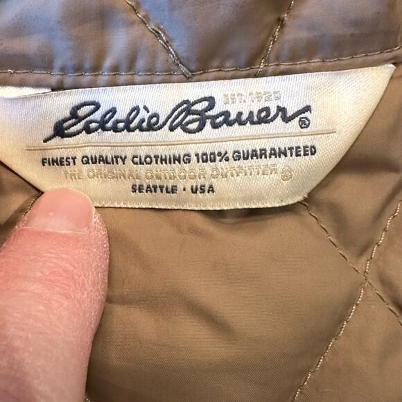 Eddie Bauer Womens Size Medium Down Quilted Jacket in Tan With Snap Closure - Picture 8 of 8